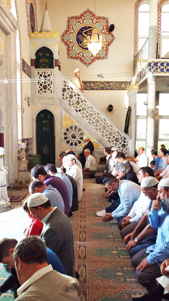Gemeinsames Gebet im Ramadan 2025